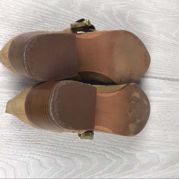 BCBG light brown suede booties with buckle - Picture 6 of 8